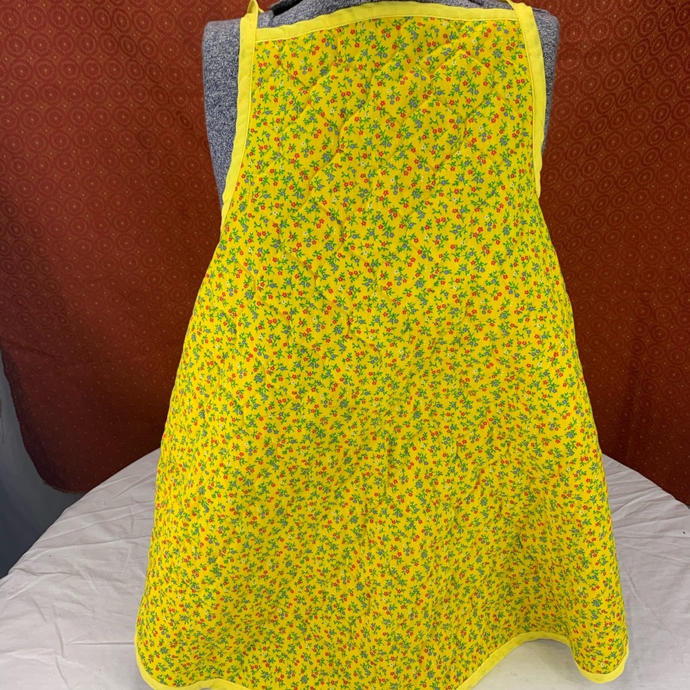 Aprons - Picture 5 of 6